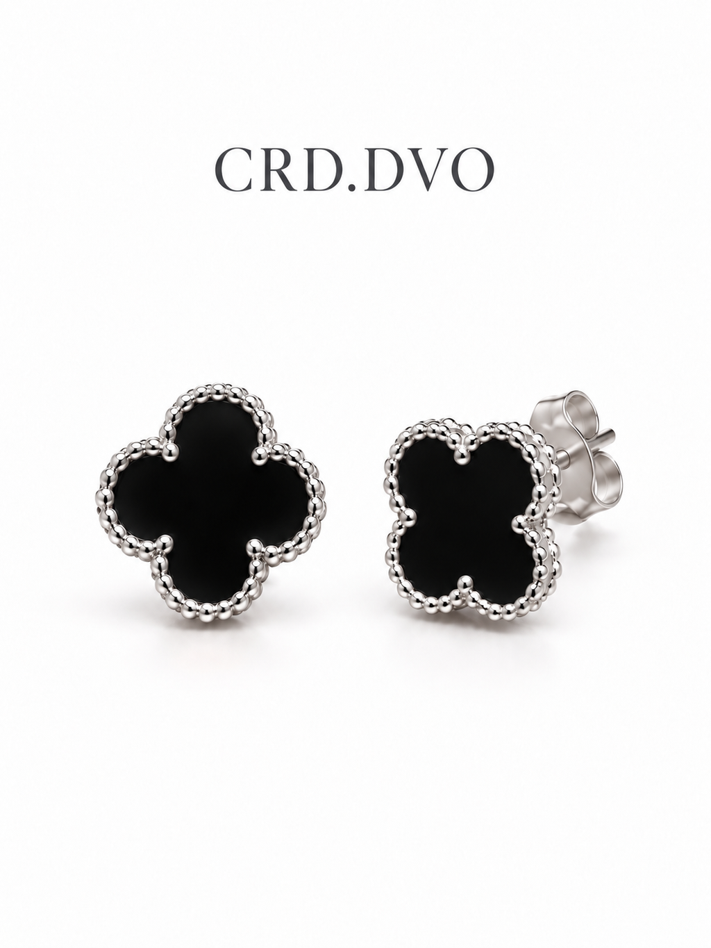 BLACK CLOVER STUD EARRING