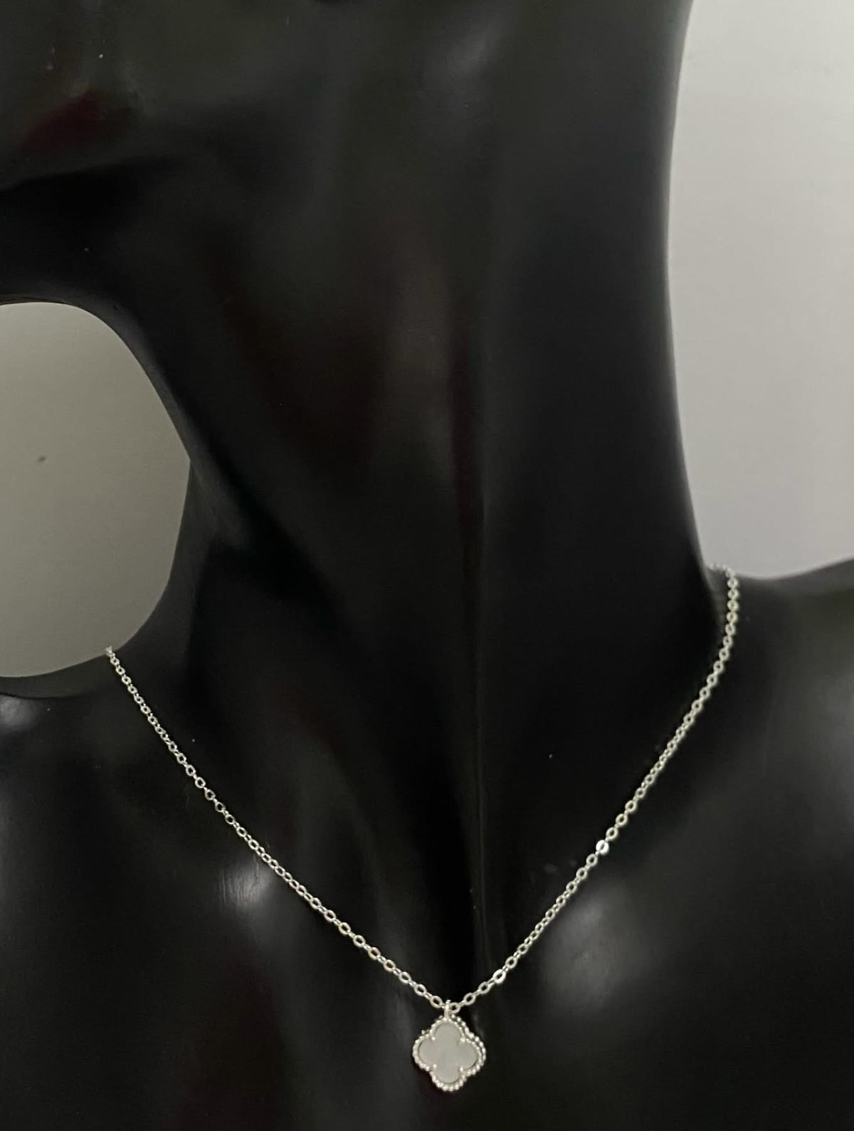 WHITE CLOVER NECKLACE