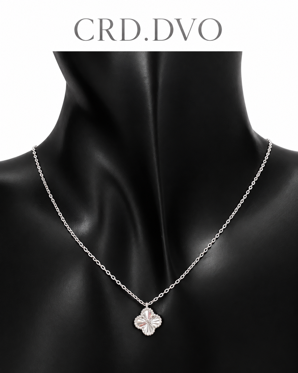 SILVER CLOVER NECKLACE