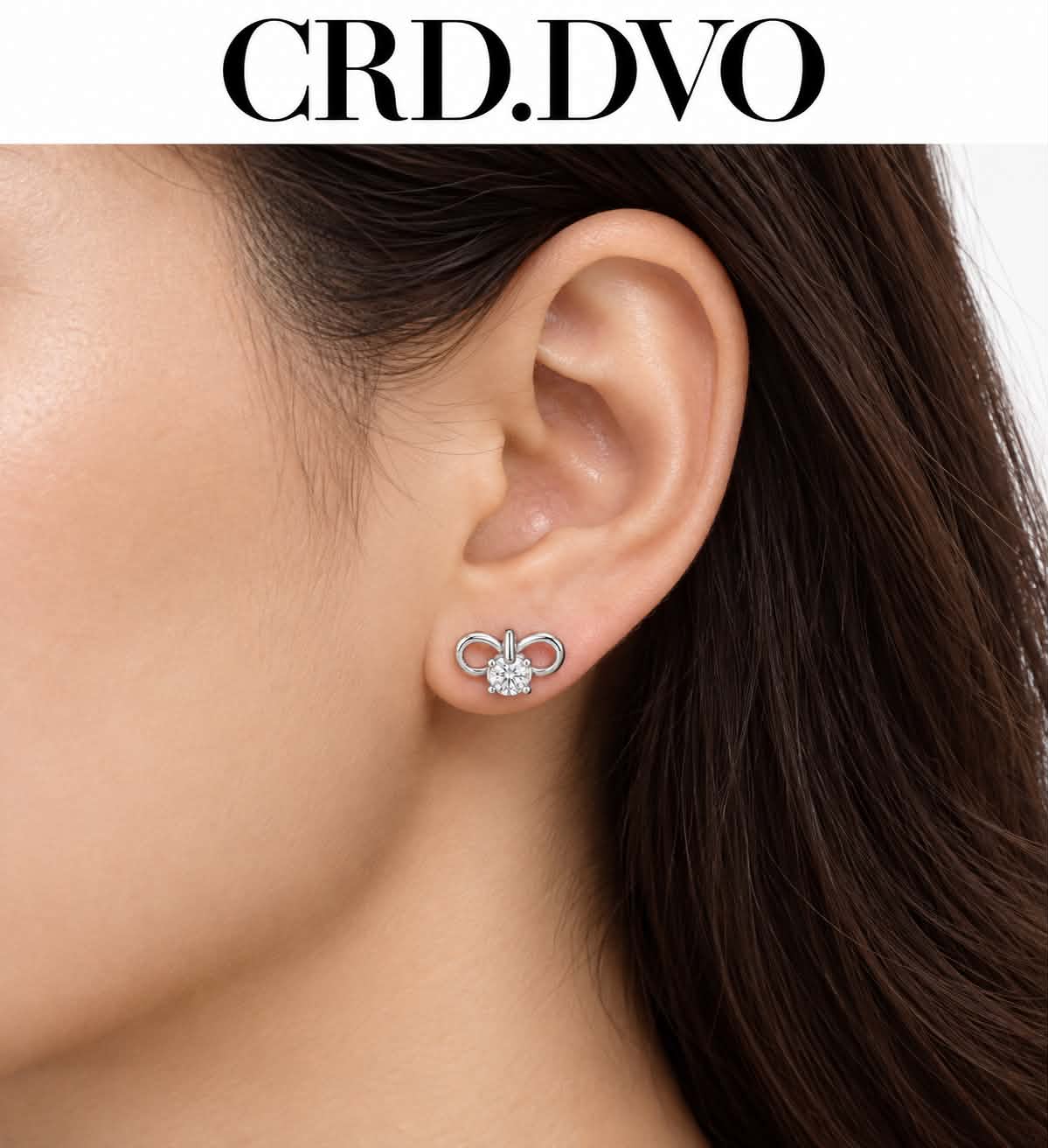 Élise Bow Crystal Stud Earrings