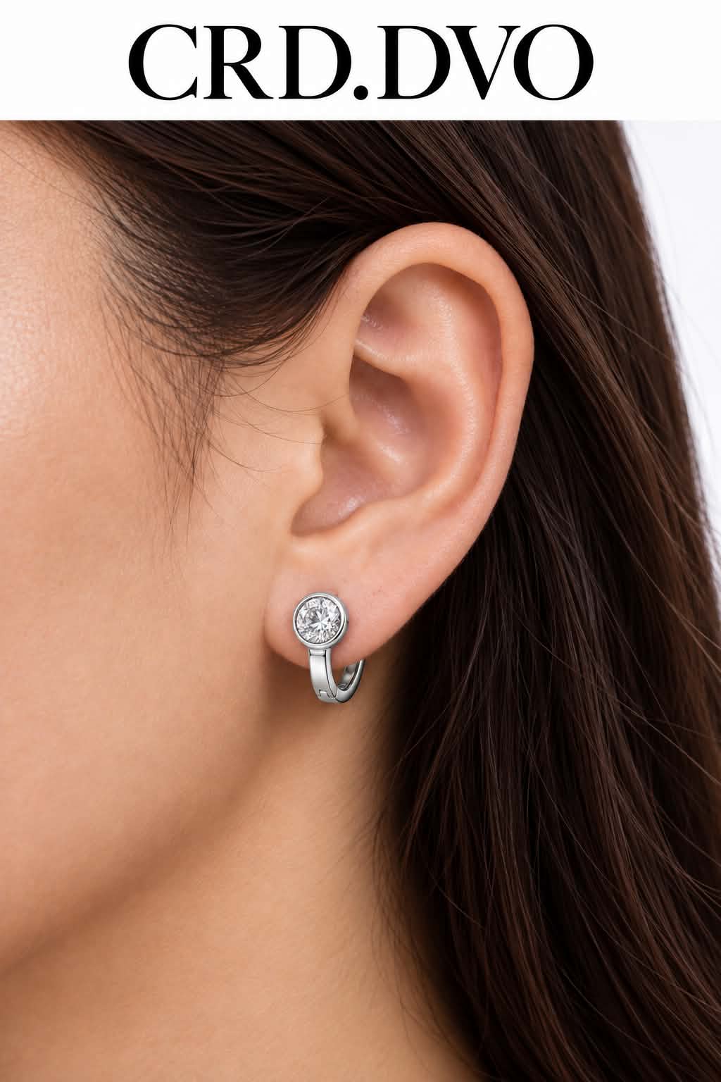 Éclat Solitaire Crystal Hoop Earrings